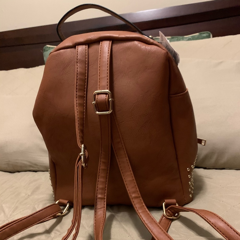 Cognac Backpack 🤎 - Picture 2 of 8